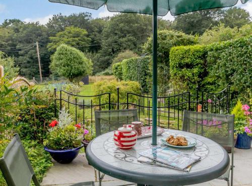 2 bed in Lydney 83446