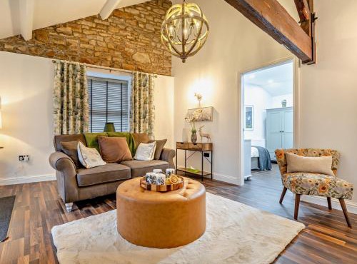 2 Bed in New Mills 94058