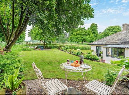 2 Bed in Richmond 94752