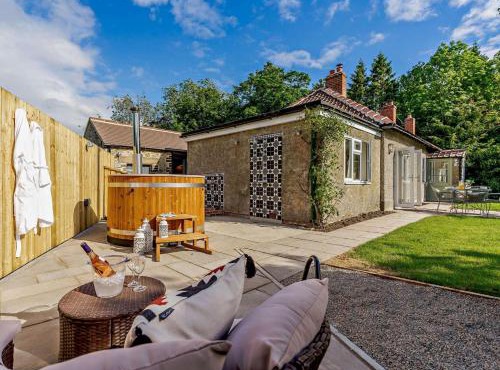 2 Bed in Richmond oc-83085