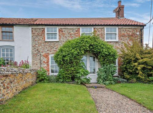 2 Bed in Salthouse NCC15