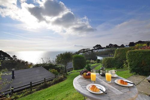 2 Bed in Stoke Fleming oc-bc777