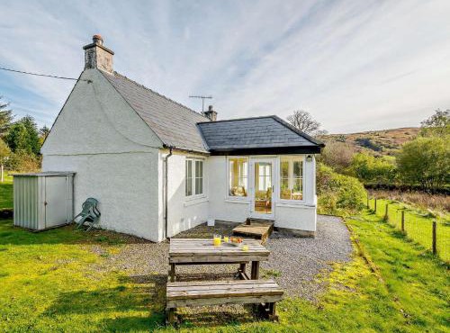 2 bed in Strontian CA046