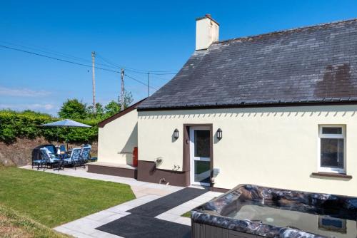 2 Bed in Tregaron oc-bow289