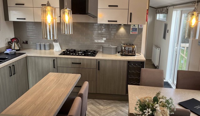 2-Bed Lodge Near Garstang and Poulton-Le-Fylde