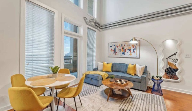 2 Bed Loft with Balcony and City Views