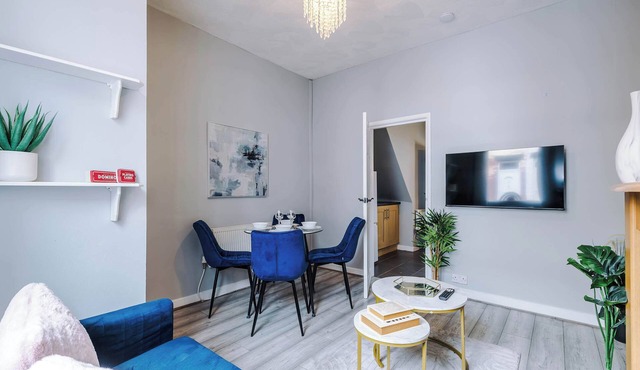 2 Bed , Long Stays ,Contractors , St Helens