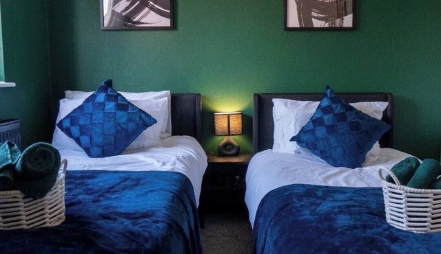 2 bed luxury cosy home in Manchester