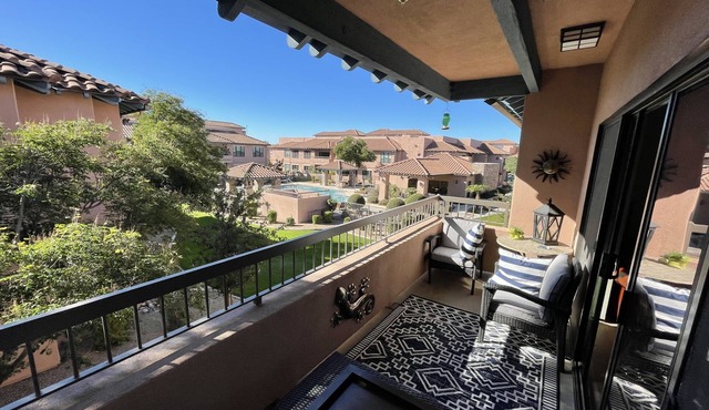 2 Bed Pool View Paradise in Desert Ridge w/Garage