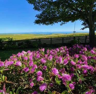 2 Bed Retreat with amazing see view