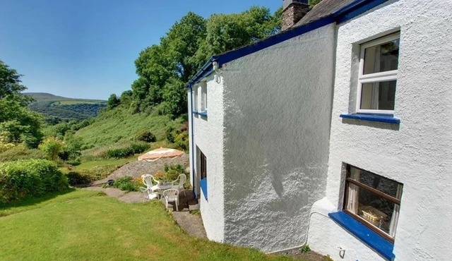 2 bed rural retreat nestled in the heart of Exmoor