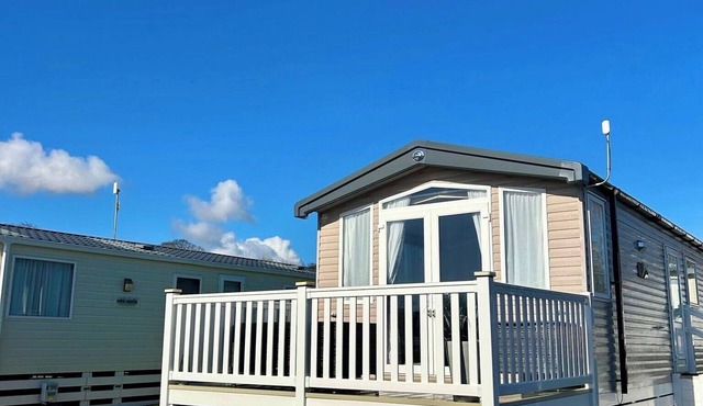 2 Bed-Sleeps 6-Patio-Parking-Pet Friendly