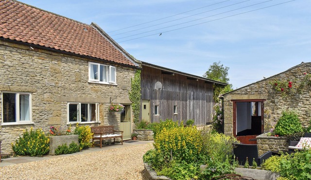 2 bedroom accommodation in Levisham near Pickering