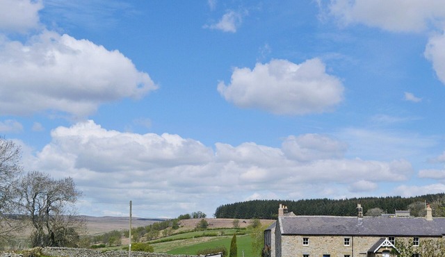 2 bedroom accommodation in Rochester near Otterburn