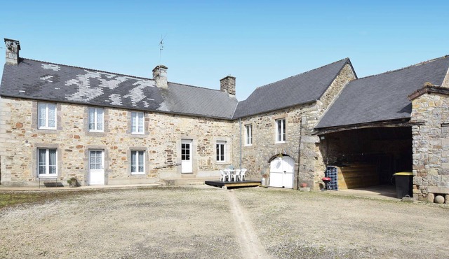 2 bedroom lovely home in Saint-Christophe-du-Foc