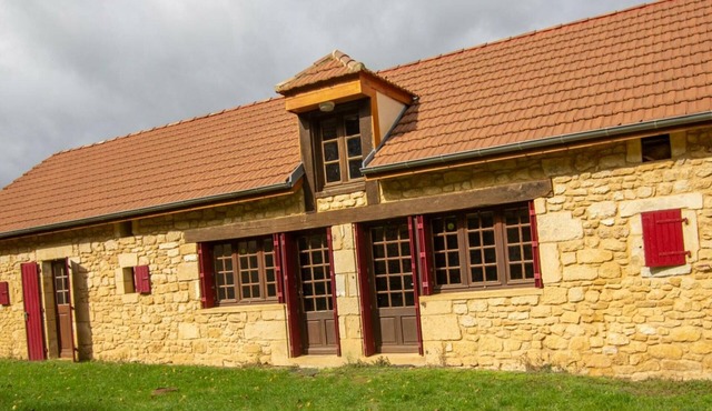 2-bedroom house with terrace in the heart of Dordogne