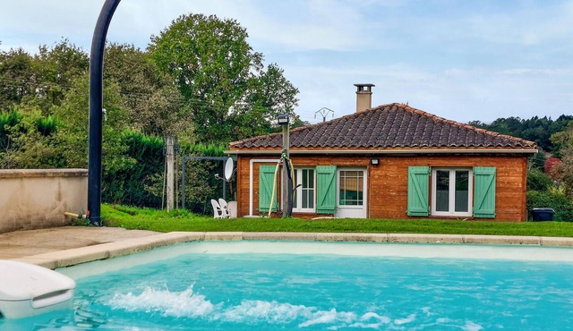 2 bedroom cozy home in Eyraud-Crempse-Maurens