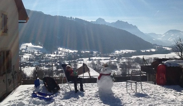 2 bedroom apartment close to the lake, skiing and hiking - Bernex/Évian