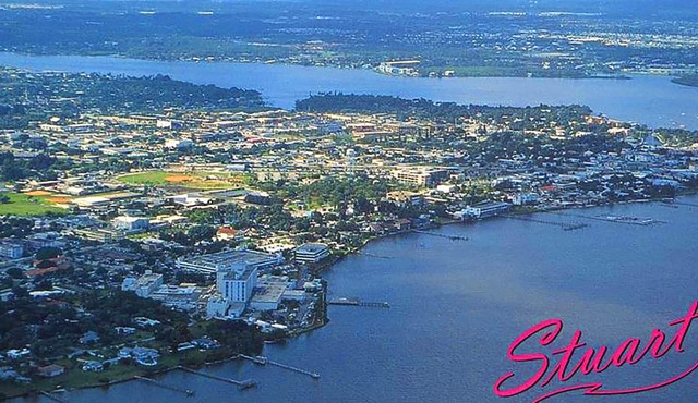 2 Bedroom 1,079 sf Cottage. Dock. Full Kitchen, WI-FI,HDTV, Parking & Pets ok.