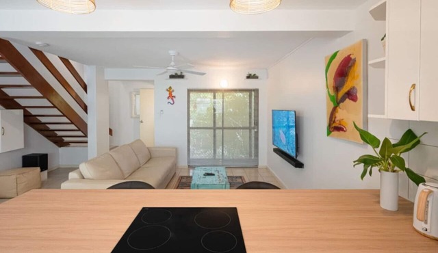 2 bedroom, 1 bathroom Townhouse