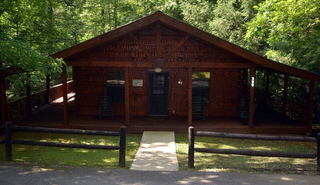 2 bedroom 1 bath cabin