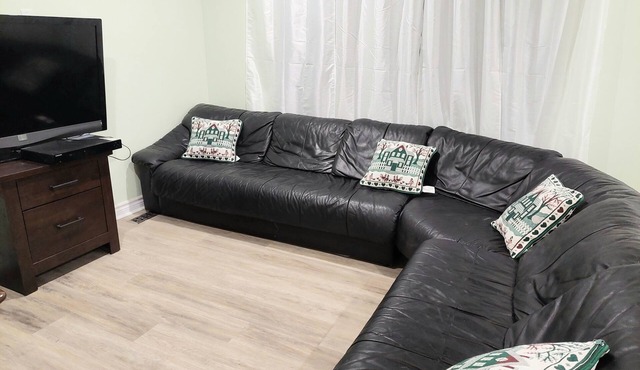 2 bedroom 1 bath house with large backyard and deck