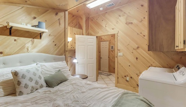 2 Bedroom 1 Bath Home in Perkinston, Ms with WiFi, AC, and peace and quiet.