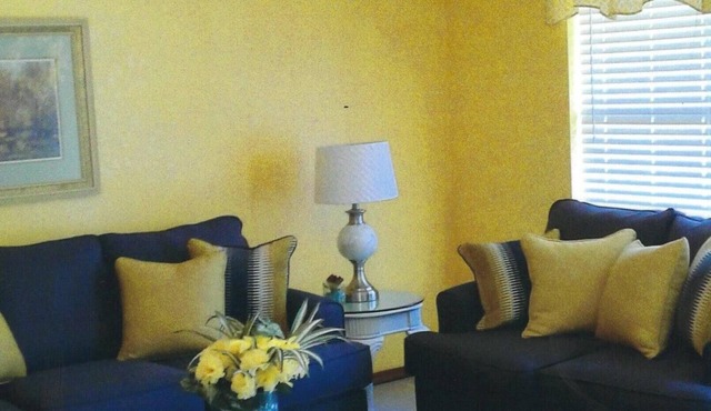 2 Bedroom 1 Bath Luxury Apartment