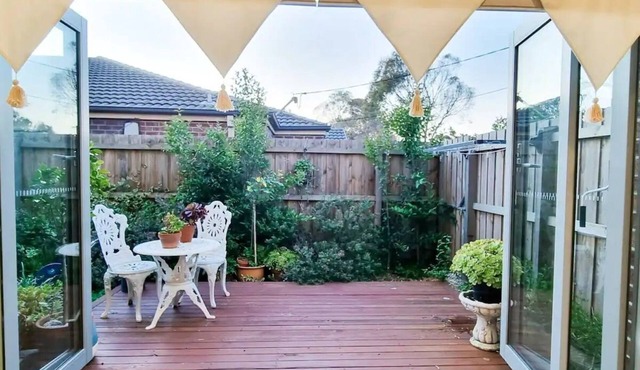 2 bedroom & 2 bathroom comfortable townhouse