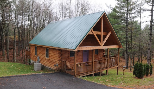 2 Bedroom 2 Bath Cabin