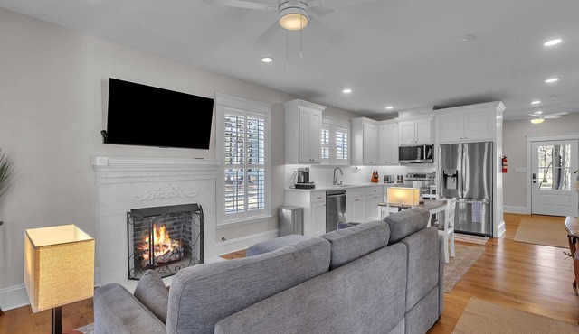 2-bedroom 2-bath Luxurious Bungalow with Outdoor Entertainment in Batesville
