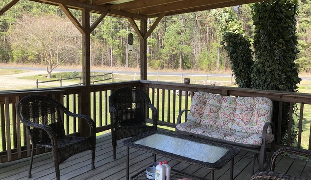 2 Bedroom 2 Bath Mobile Home in quiet country setting 25 minutes from beach!