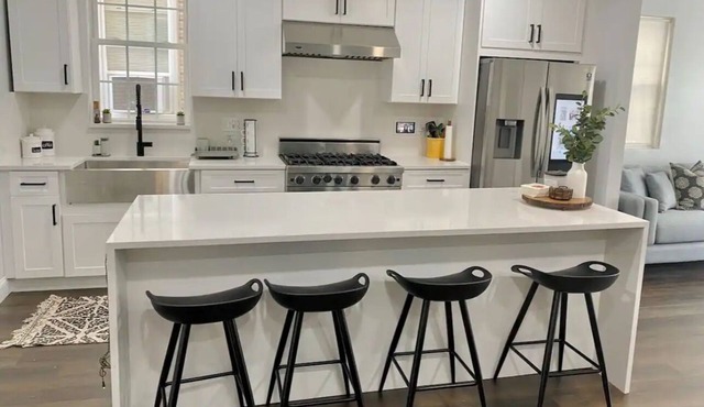 2 bedroom 2 bath - Near EWR NYC - laundry & Parking
