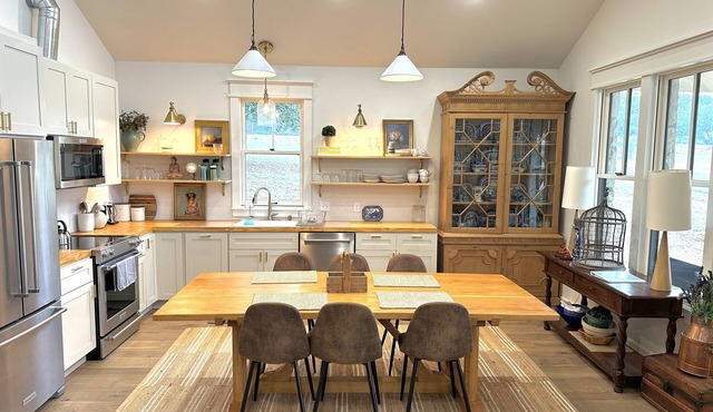2 bedroom/2 bath stone farmhouse overlooking hill country creek on 50 acres