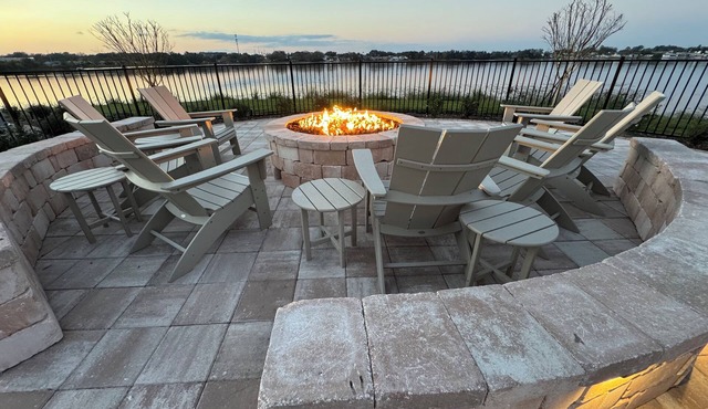2-bedroom, 2-bath unit offers a family-friendly retreat just mins from LEGOLAND.