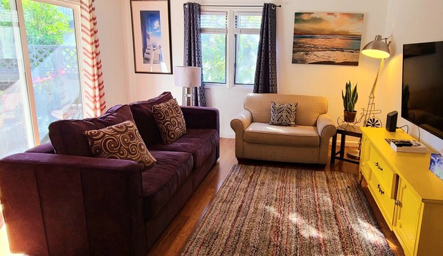 2 bedroom 2 bath West Beach private laundry