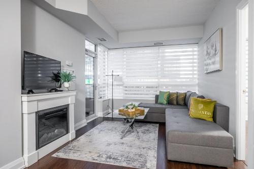 2 Bedroom 2 Bathroom Condo Sheppard Metro North York Toronto