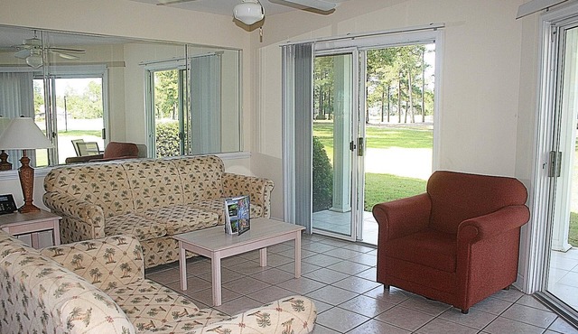 2 Bedroom, 2 bathroom, Golf Course View, nearby beaches and Calabash style Seafood(2703)