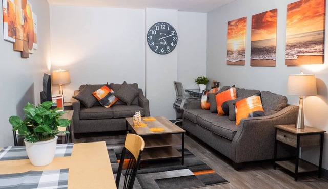 2 Bedroom 2 Bathroom | The Heart of Pittsburgh