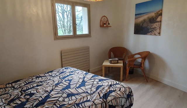 2-bedroom 3* gîte with heated pool! 15 min from the sea