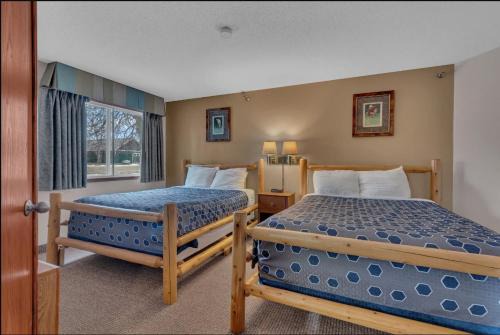 2 bedroom 5 minutes from Grand View