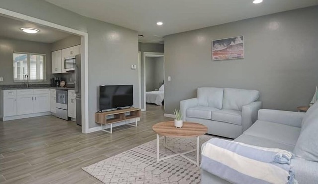 2 Bedroom 660142 by Houzlet