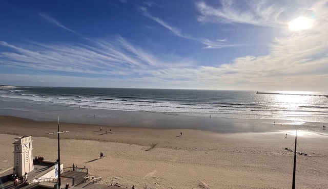 2-bedroom apartment, central Les Sables-d'Olonne, balcony, Wifi