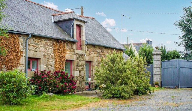 2 bedroom awesome home in Pommerit-le-Vicomte