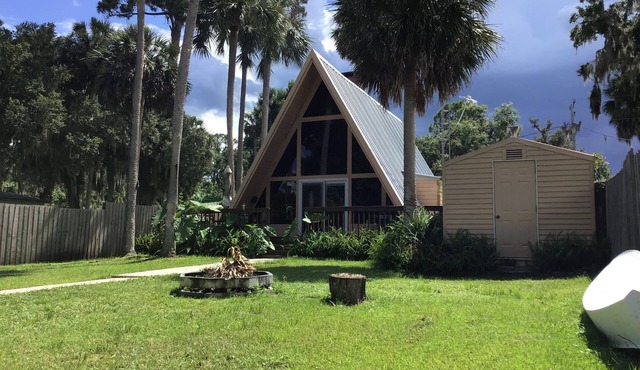 2-bedroom A-frame house in beautiful oasis, Fort McCoy.