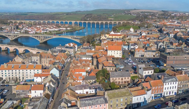 2 bedroom accommodation in Berwick-upon-Tweed