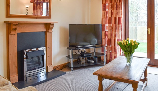 2 bedroom accommodation in Lydlinch, near Sturminster Newton