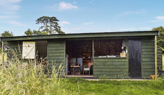 2 bedroom accommodation in Bishops Stortford