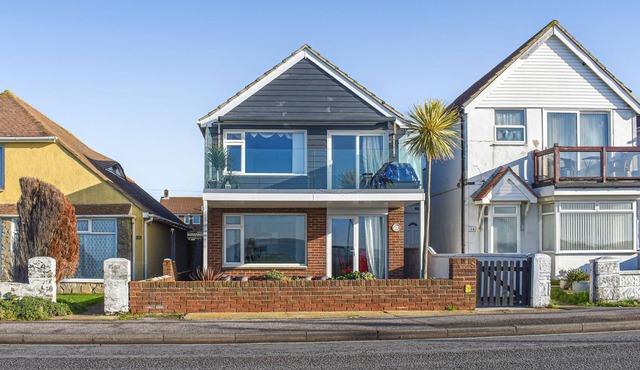 2 bedroom accommodation in Lee-On-The-Solent