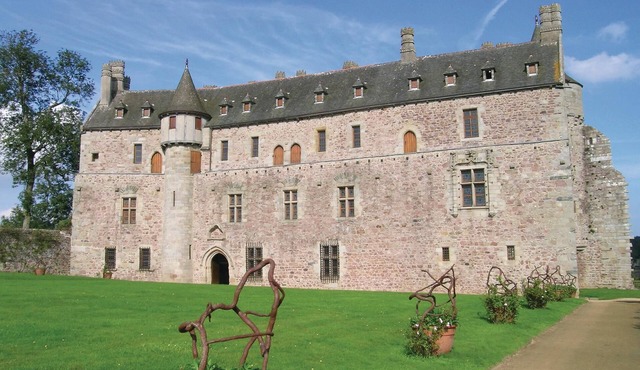 2 bedroom accommodation in Quemper Guézénnec